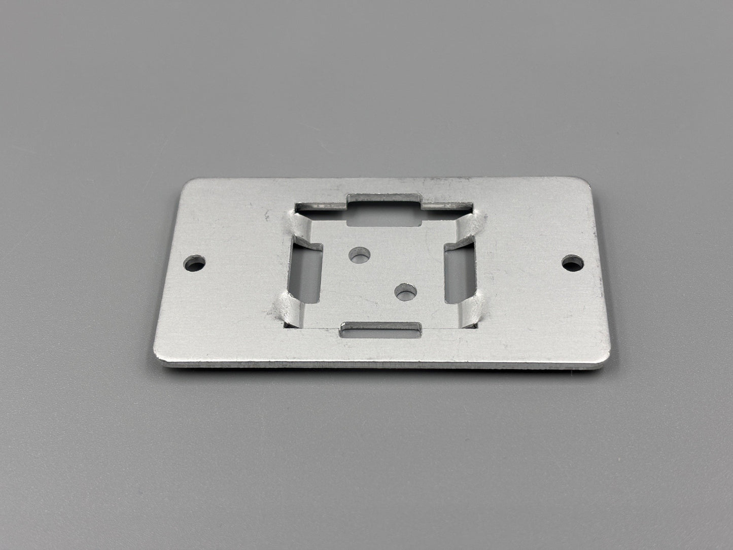 Aluminiumschilderträger zum Aufnieten 72x40x2mm