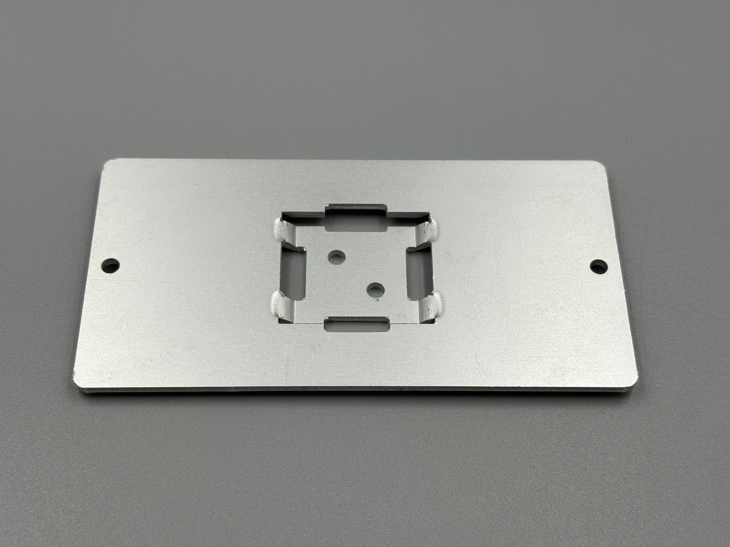 Aluminiumschilderträger zum Aufnieten 108x55x2mm