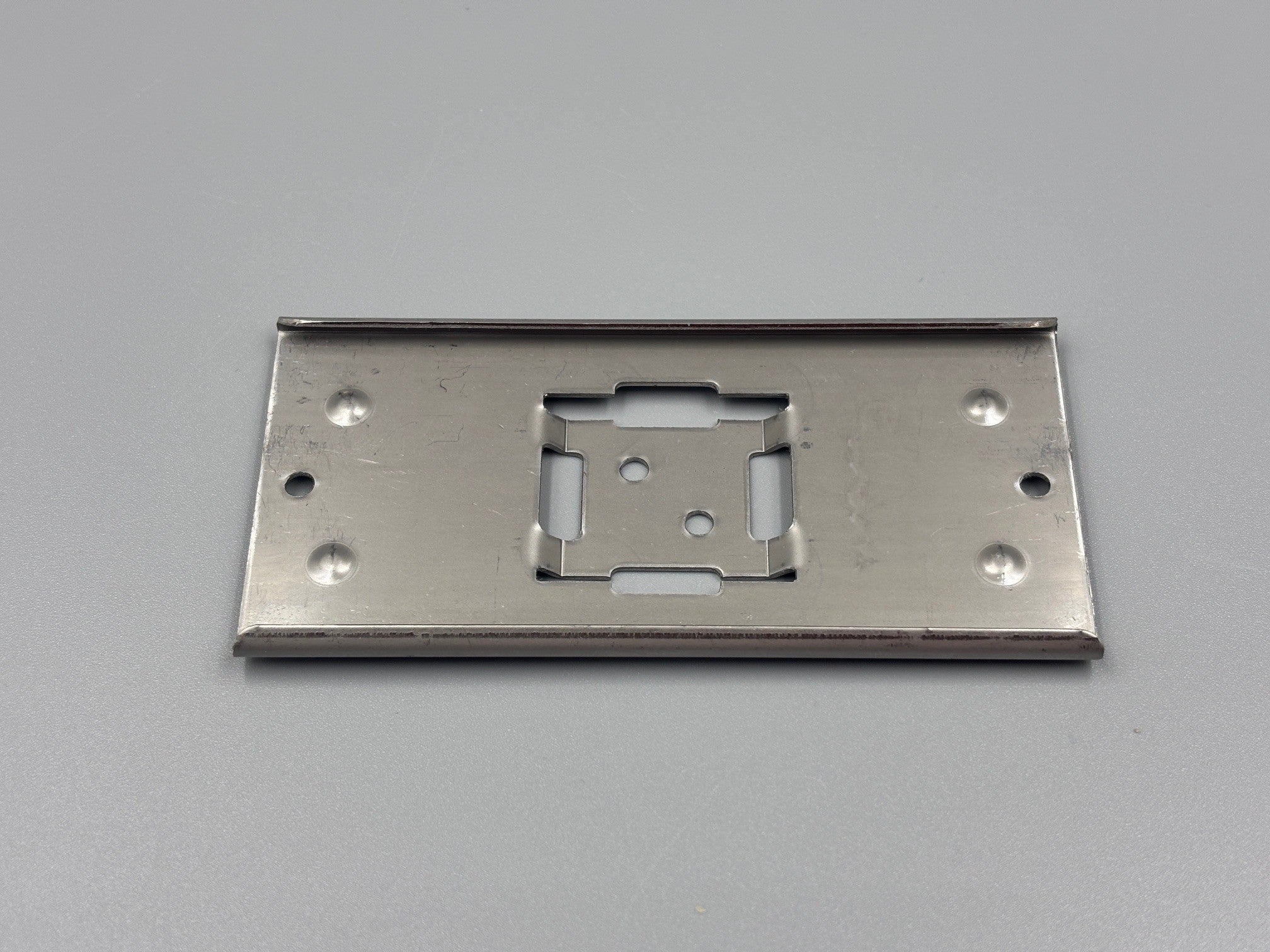 Schilderträger aus Edelstahl