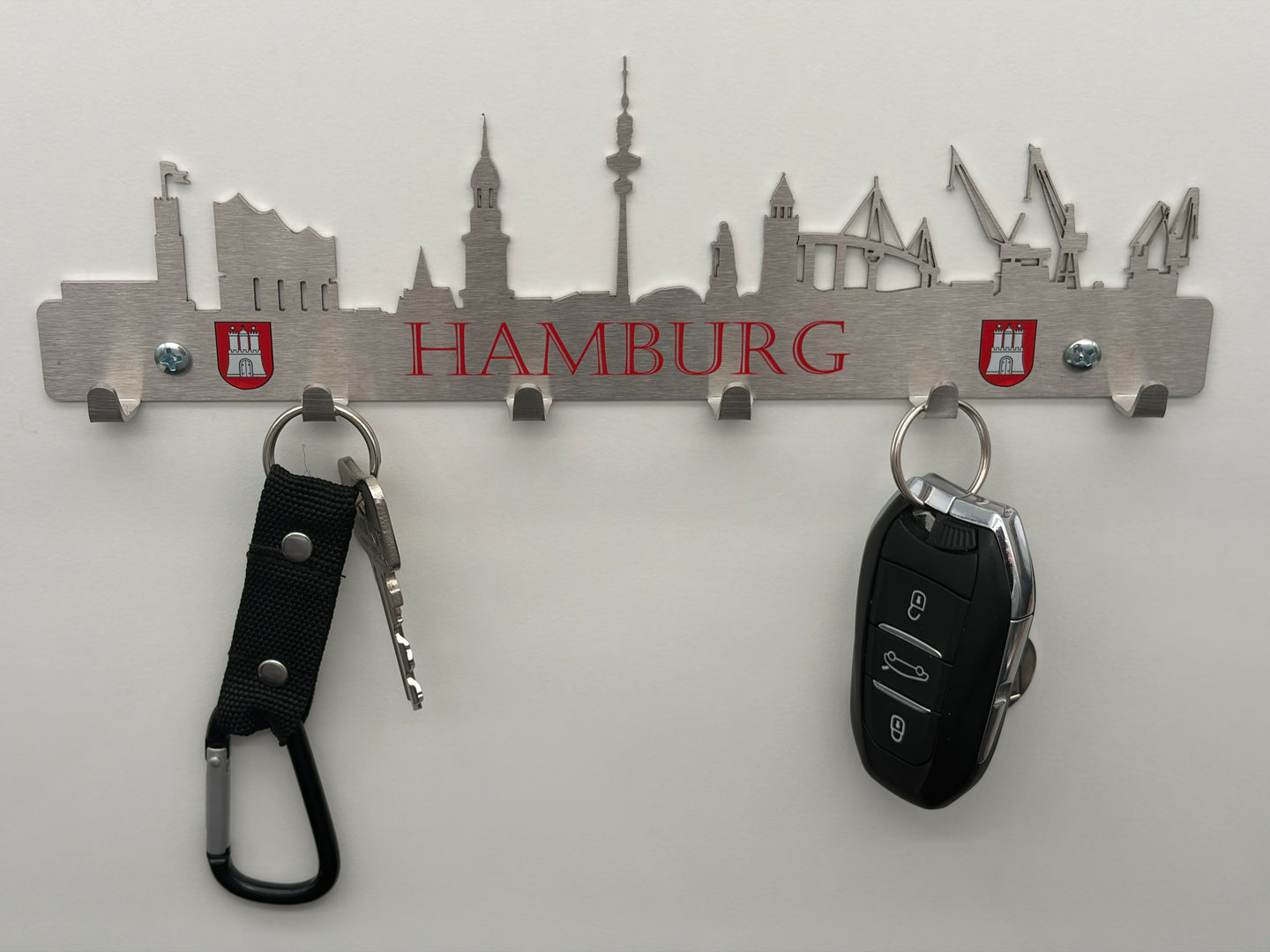 Schlüsselbrett Skyline Hamburg aus Metall mit UV Aufdruck mit Schlüssel